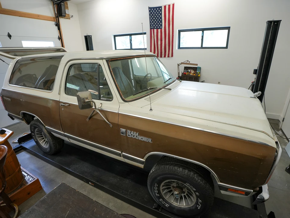 1982 Dodge Ramcharger - Image 25 of 31