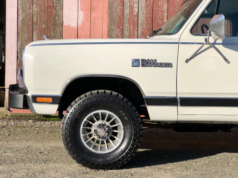 1982 Dodge Ramcharger - Image 28 of 31