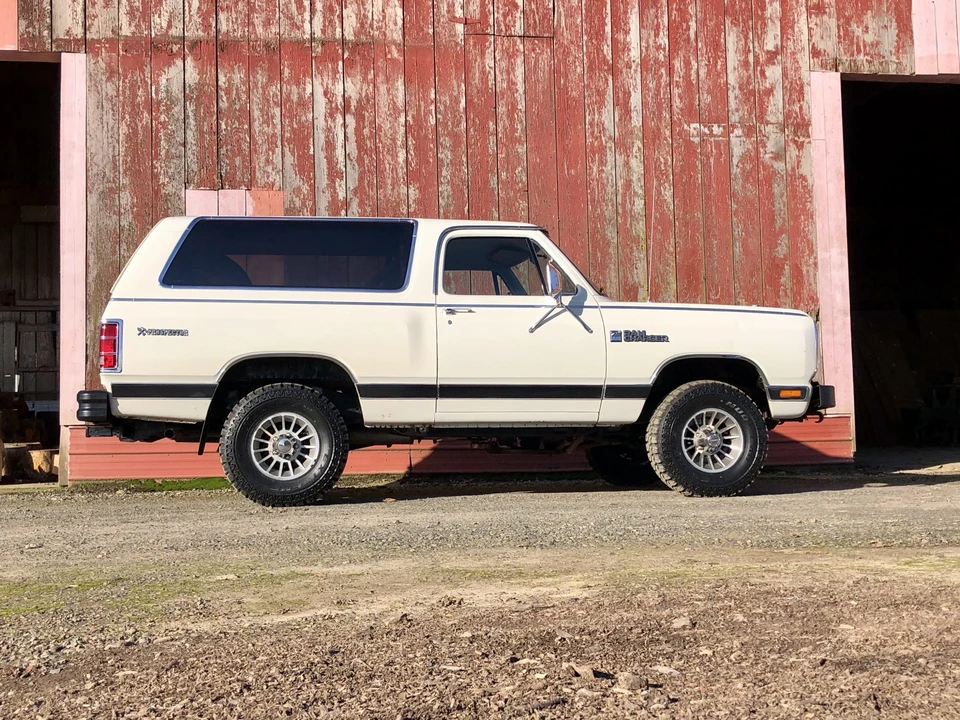 1982 Dodge Ramcharger - Image 10 of 31