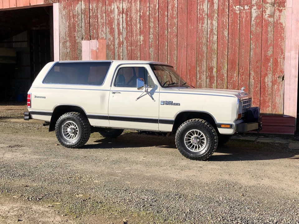 1982 Dodge Ramcharger - Image 9 of 31