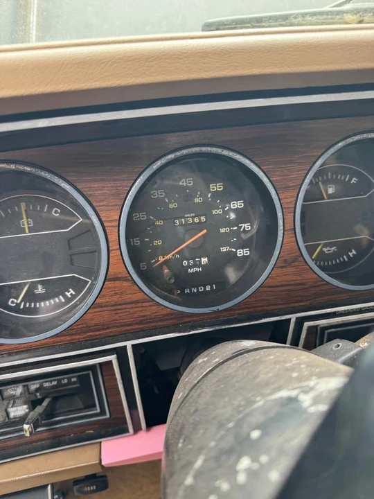 1982 Dodge Ramcharger - Image 17 of 18