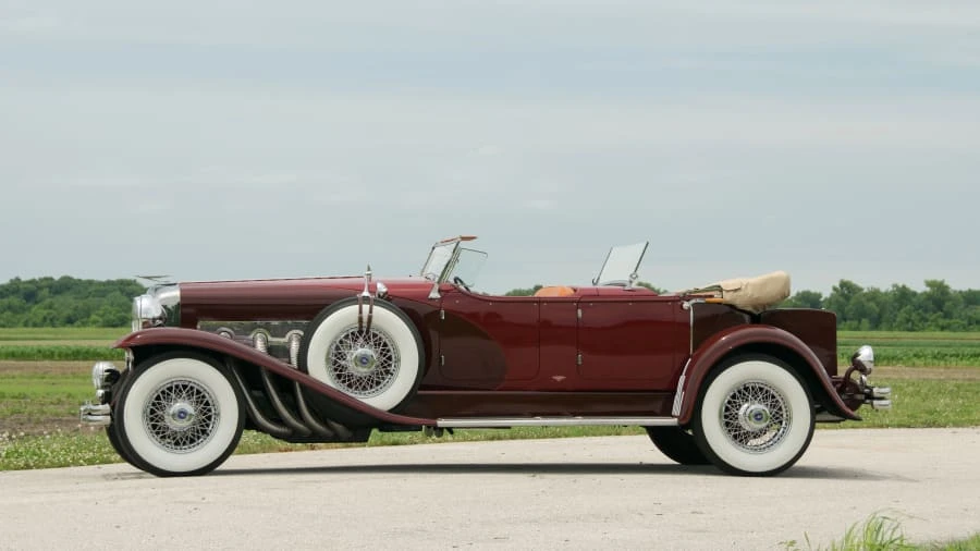 1982 Duesenberg - Image 2 of 12