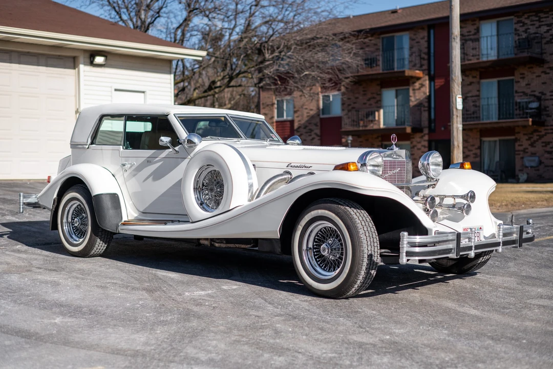 1982 Excalibur - Image 8 of 31