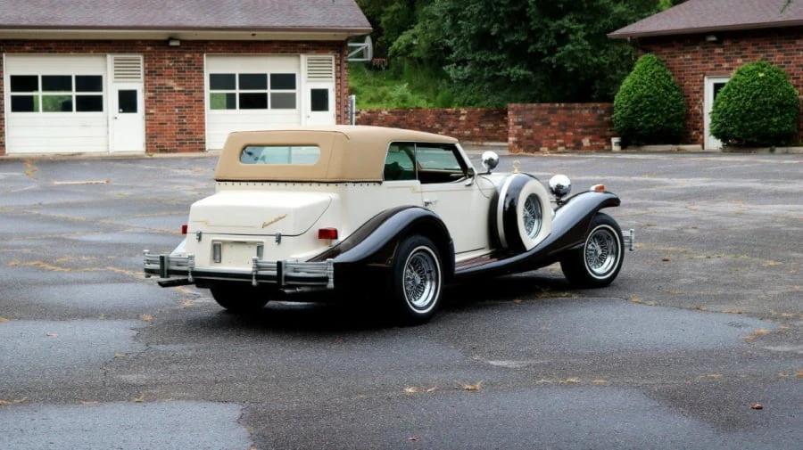 1982 Excalibur - Image 3 of 11