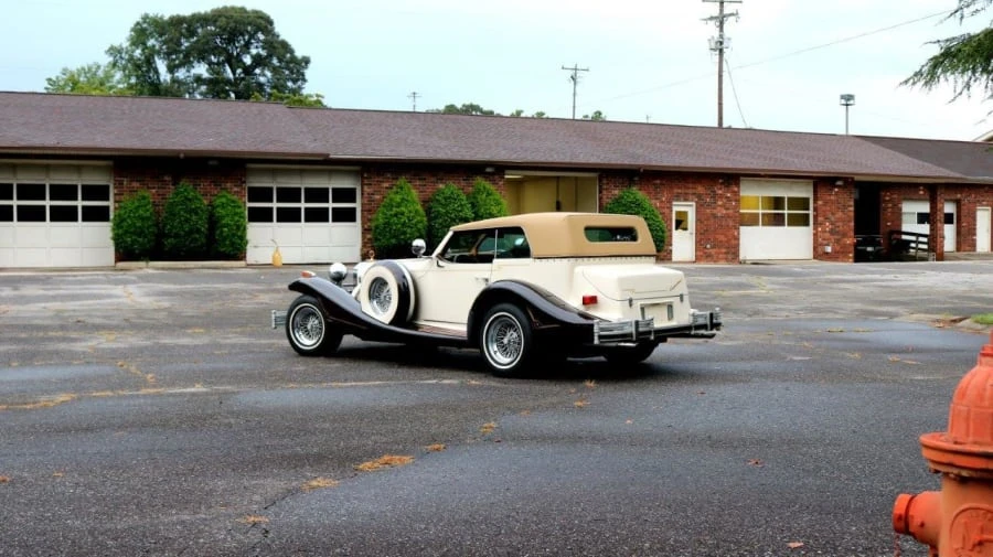 1982 Excalibur - Image 9 of 11