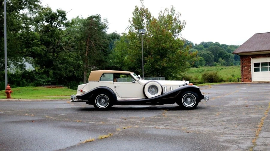 1982 Excalibur - Image 2 of 11