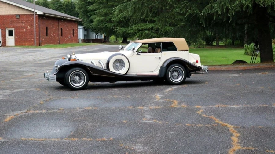 1982 Excalibur - Image 10 of 11