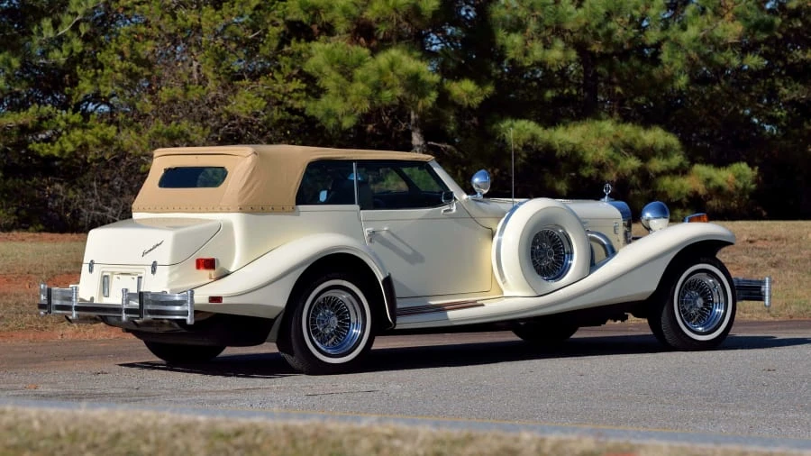 1982 Excalibur - Image 3 of 27