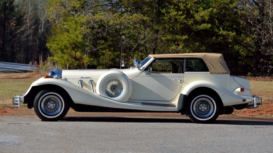 1982 Excalibur - Image 8 of 27