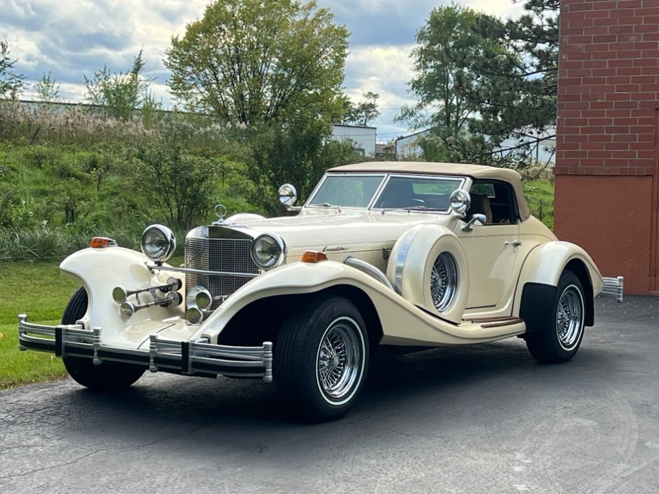 1982 Excalibur - Image 2 of 5