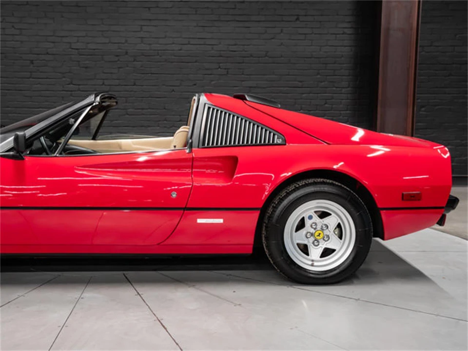 1982 Ferrari 308 GTS QV - Image 14 of 31