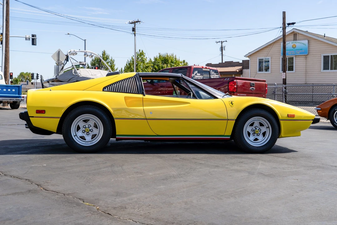 1982 Ferrari 308 GTS - Image 7 of 31