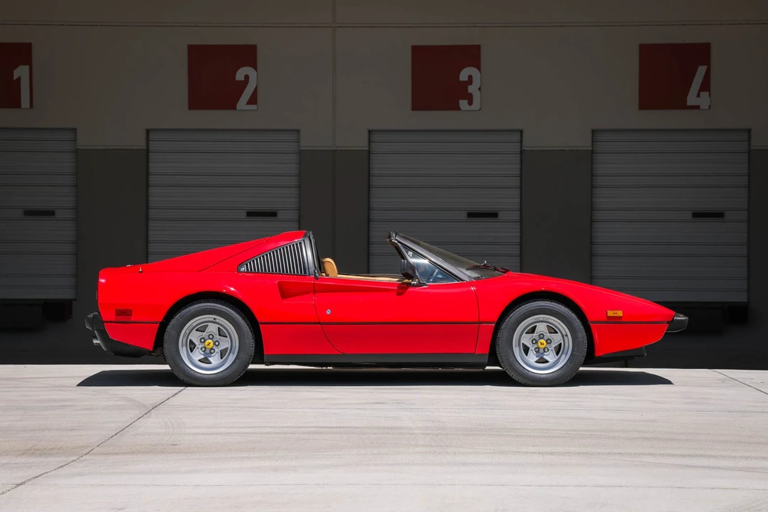 1982 Ferrari 308 GTS - Image 9 of 31