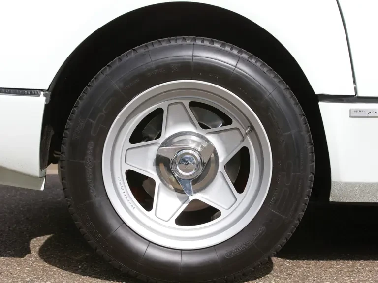 1982 Ferrari 512 BBi - Image 10 of 27