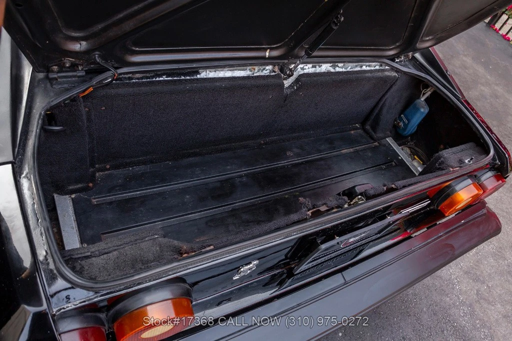1982 Ferrari Mondial 8 - Image 23 of 24