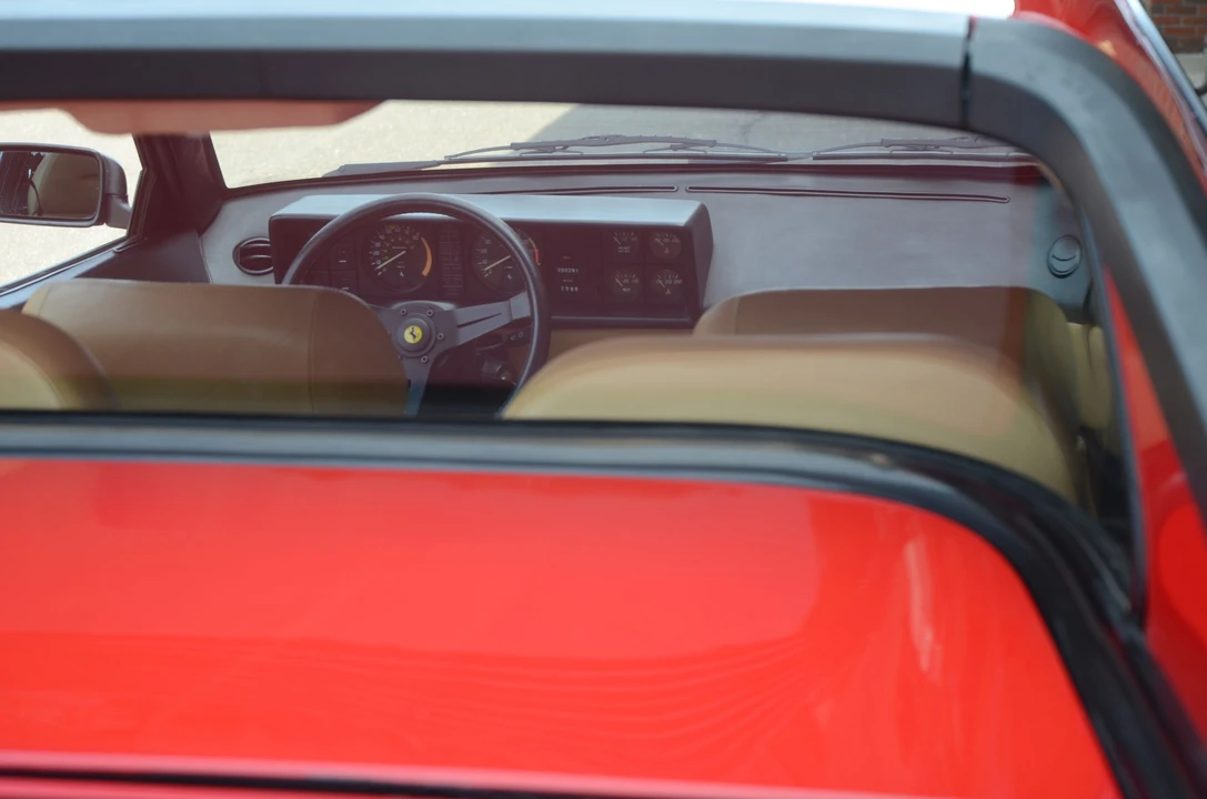 1982 Ferrari Mondial 8 - Image 5 of 17