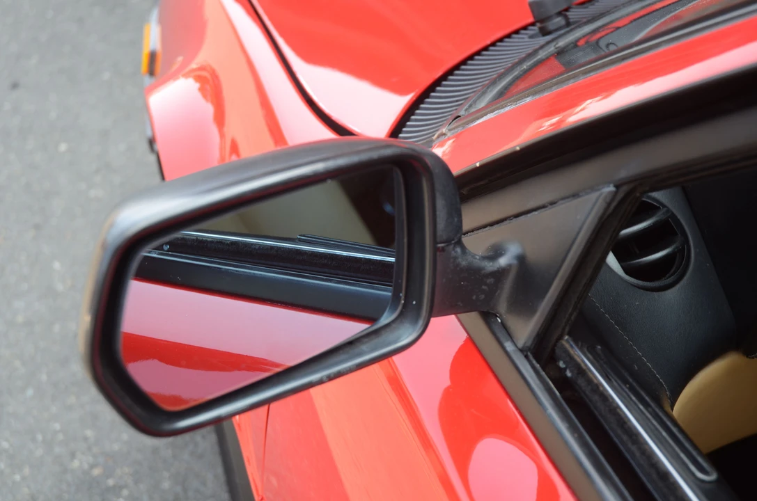 1982 Ferrari Mondial 8 - Image 6 of 17