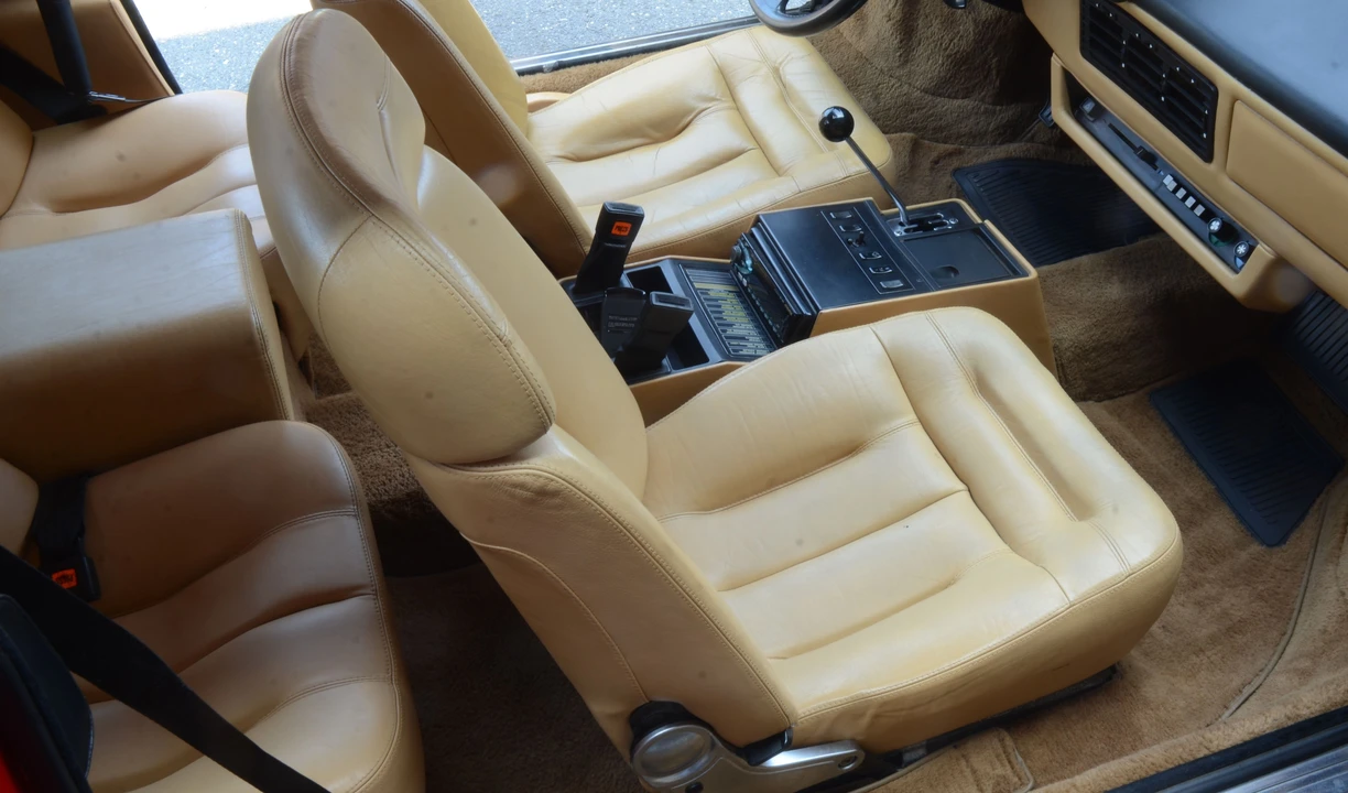 1982 Ferrari Mondial 8 - Image 2 of 17