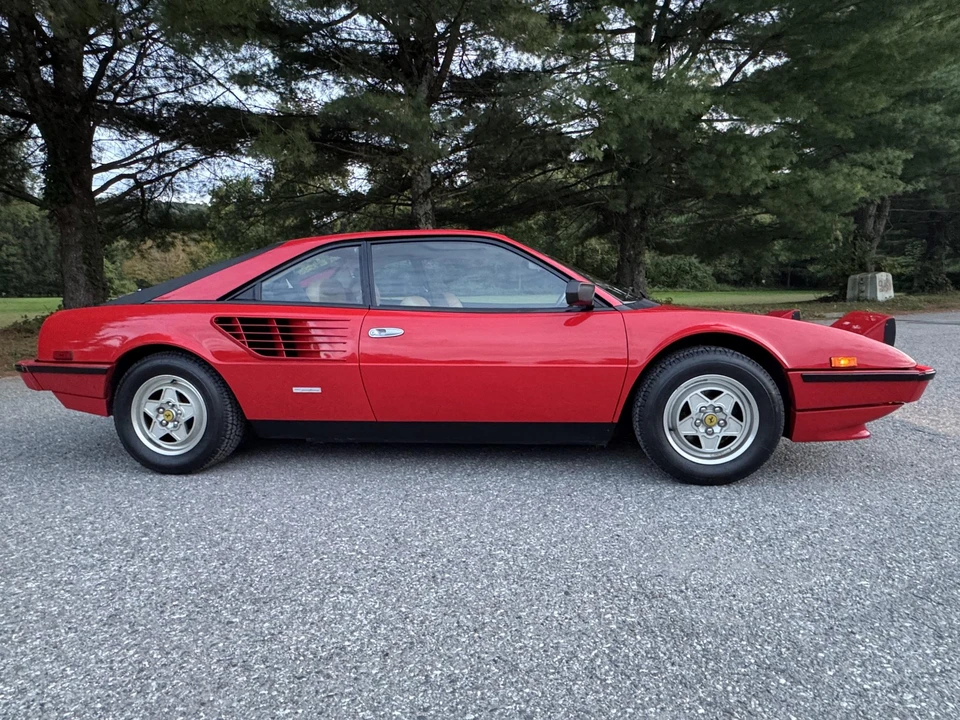 1982 Ferrari Mondial 8 - Image 27 of 31