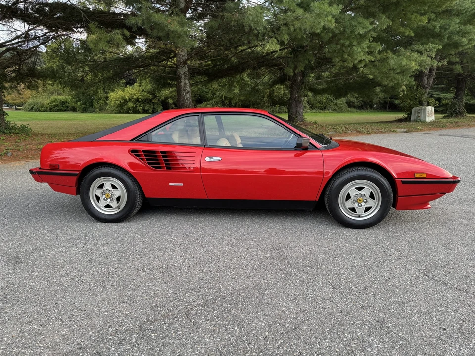 1982 Ferrari Mondial 8 - Image 29 of 31
