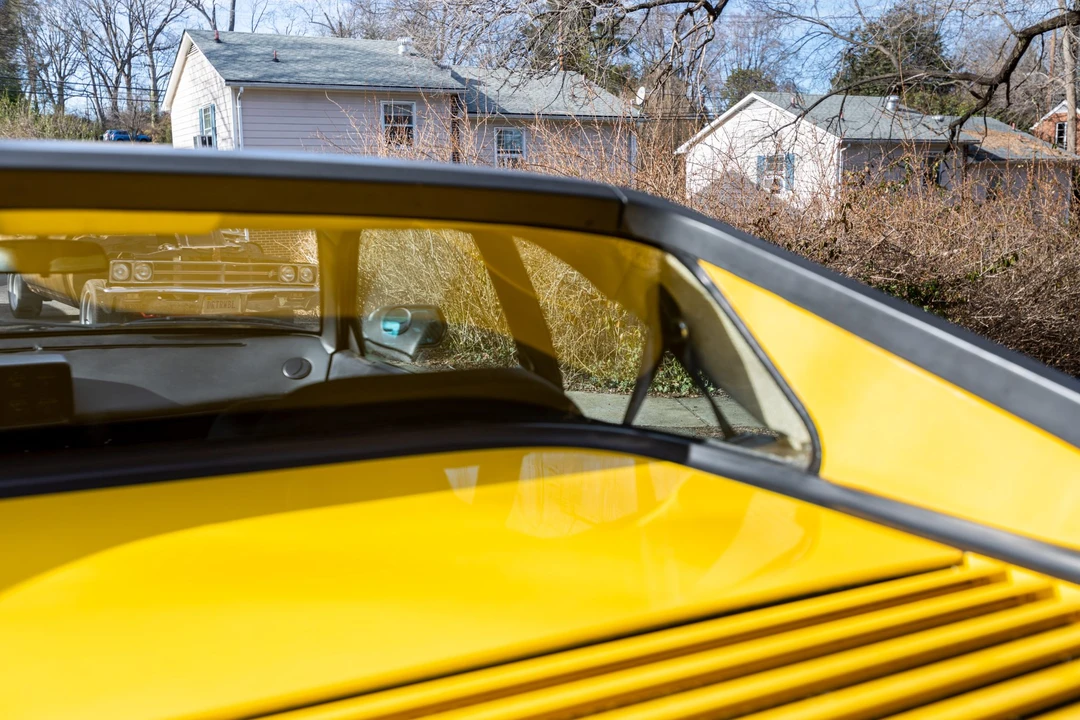 1982 Ferrari Mondial 8 - Image 29 of 31