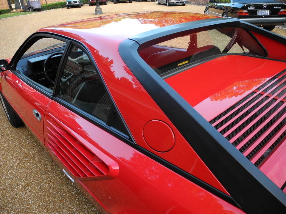 1982 Ferrari Mondial 8 - Image 28 of 31