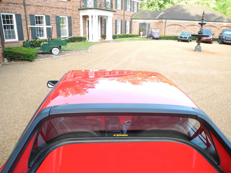 1982 Ferrari Mondial 8 - Image 24 of 31