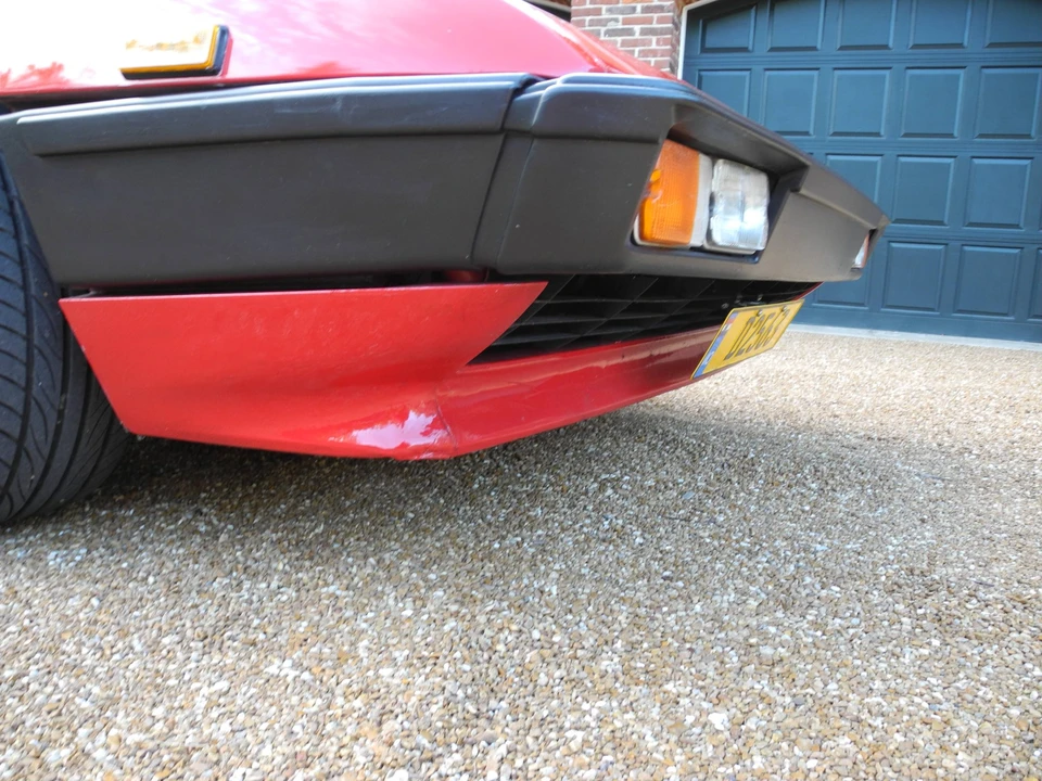 1982 Ferrari Mondial 8 - Image 25 of 31