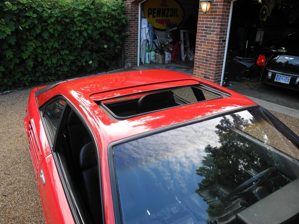 1982 Ferrari Mondial 8 - Image 22 of 31