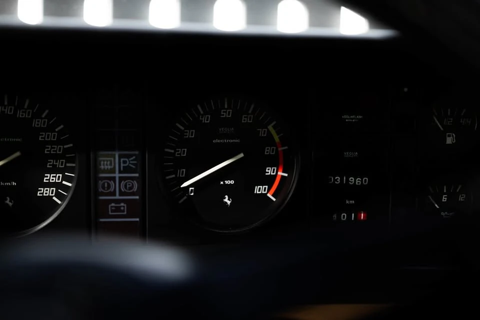 1982 Ferrari Mondial 8 - Image 11 of 18
