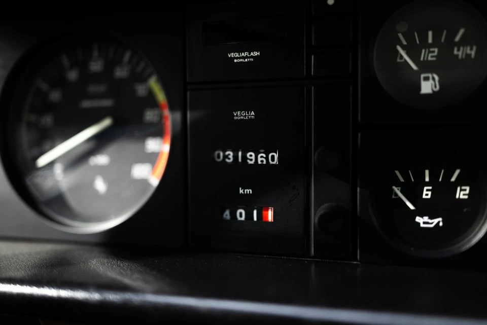 1982 Ferrari Mondial 8 - Image 18 of 18