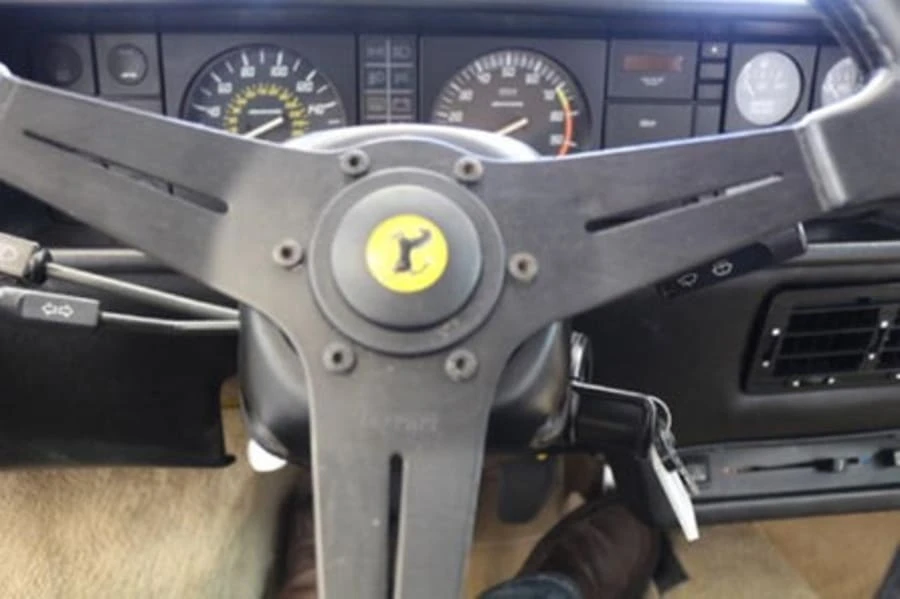1982 Ferrari Mondial - Image 5 of 8