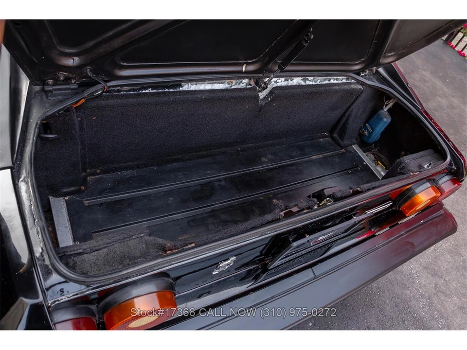 1982 Ferrari Mondial 8 - Image 22 of 31