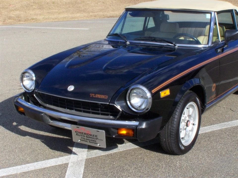 1982 Fiat 124 Sport Spider - Image 14 of 31