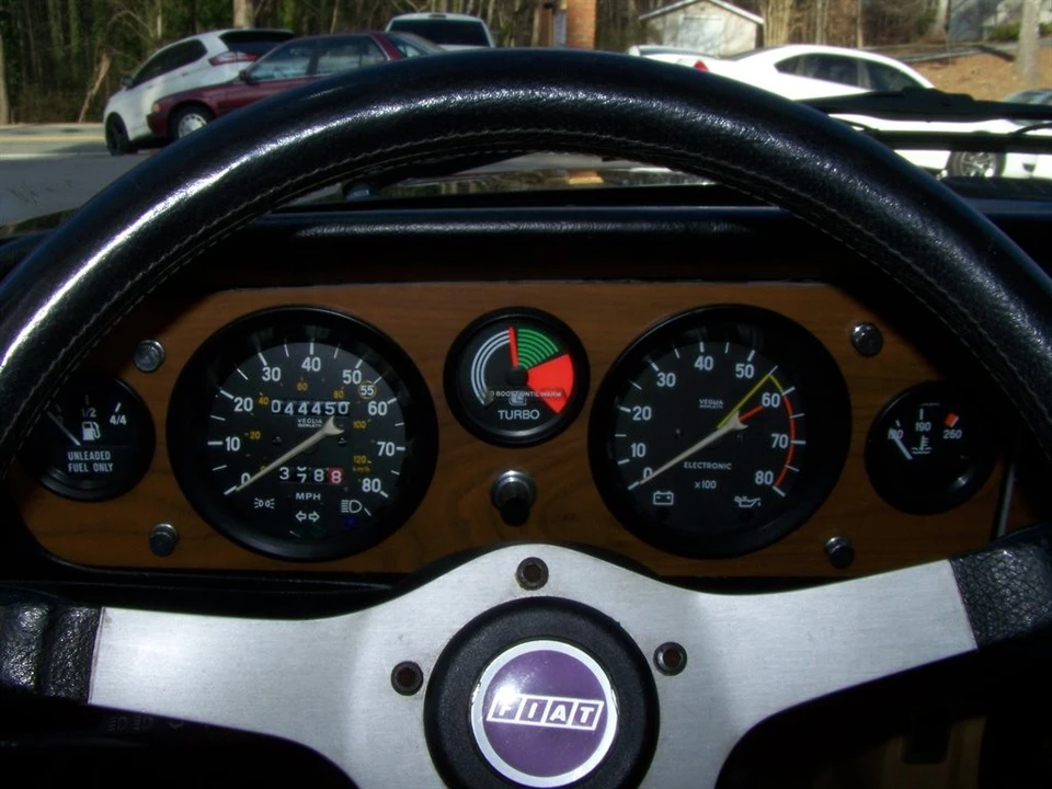 1982 Fiat 124 Sport Spider - Image 9 of 31