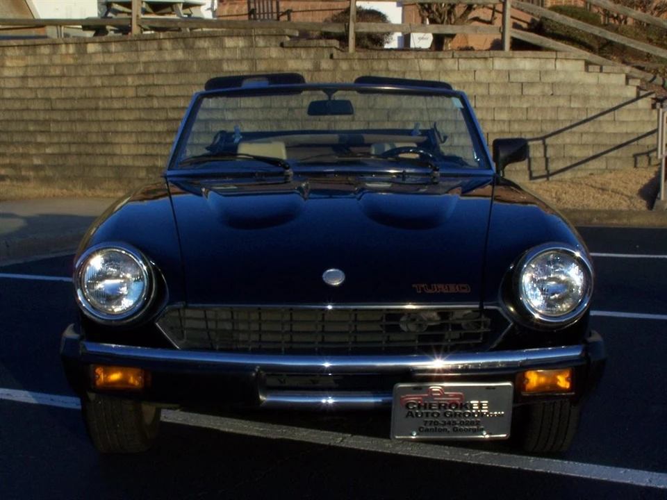 1982 Fiat 124 Sport Spider - Image 25 of 31