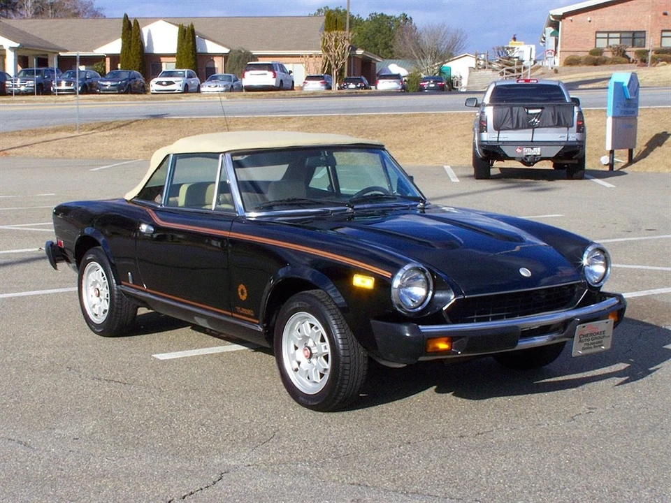 1982 Fiat 124 Sport Spider - Image 3 of 31