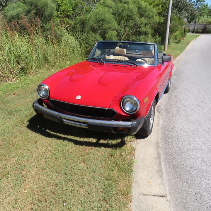 1982 Fiat 124 Sport Spider - Image 2 of 31