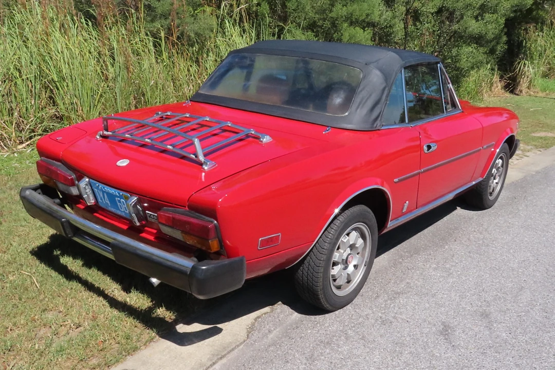 1982 Fiat 124 Sport Spider - Image 25 of 31