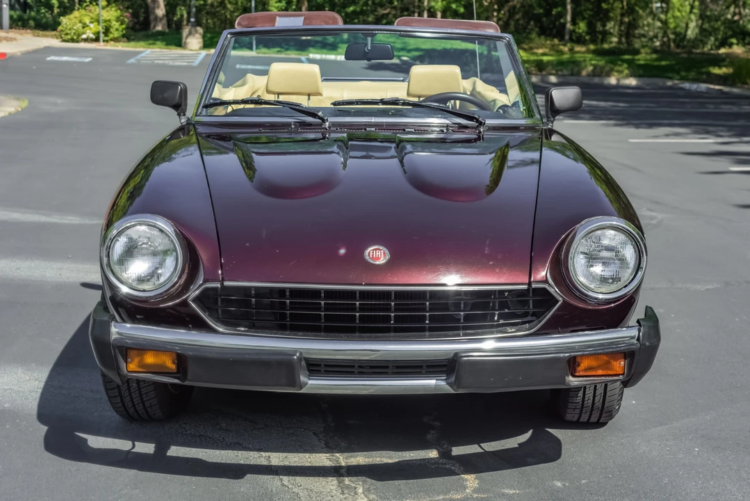 1982 Fiat 124 Sport Spider - Image 11 of 31