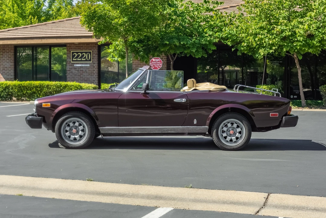 1982 Fiat 124 Sport Spider - Image 4 of 31