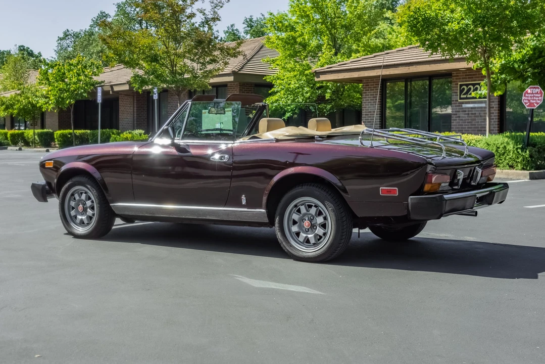 1982 Fiat 124 Sport Spider - Image 5 of 31