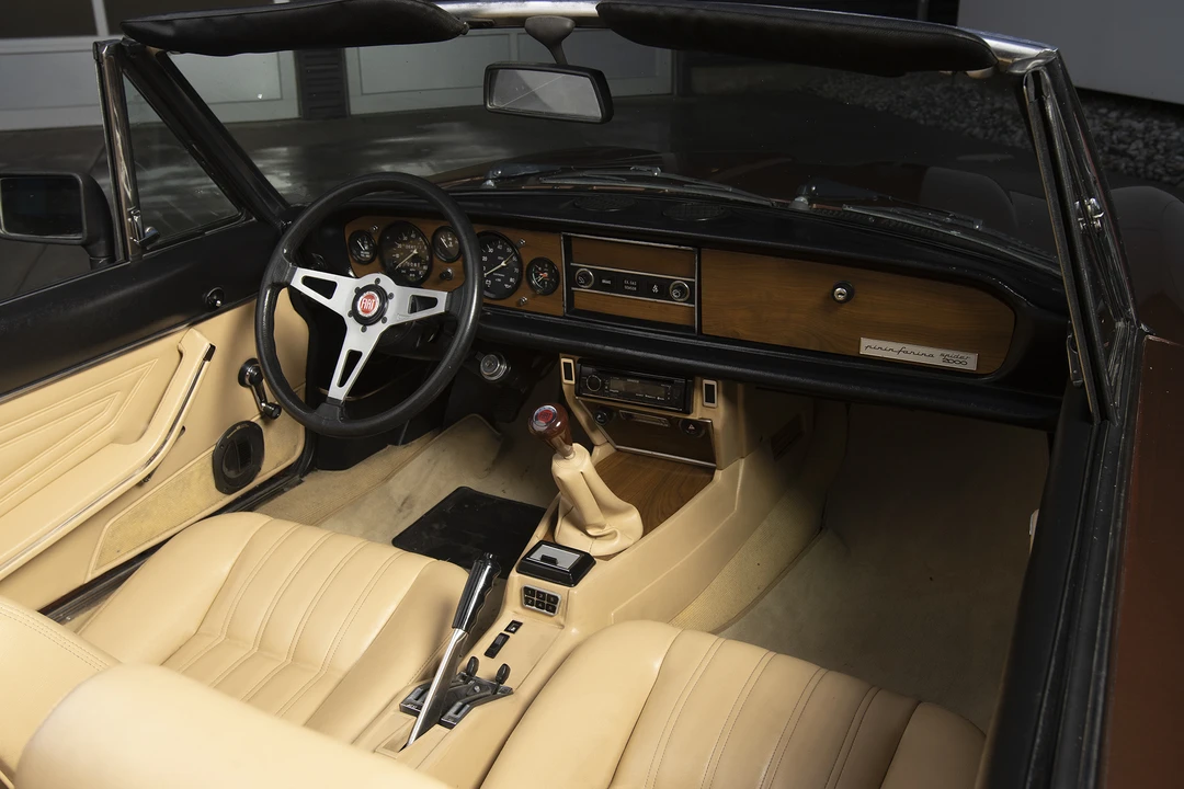1982 Fiat 124 Sport Spider - Image 19 of 31