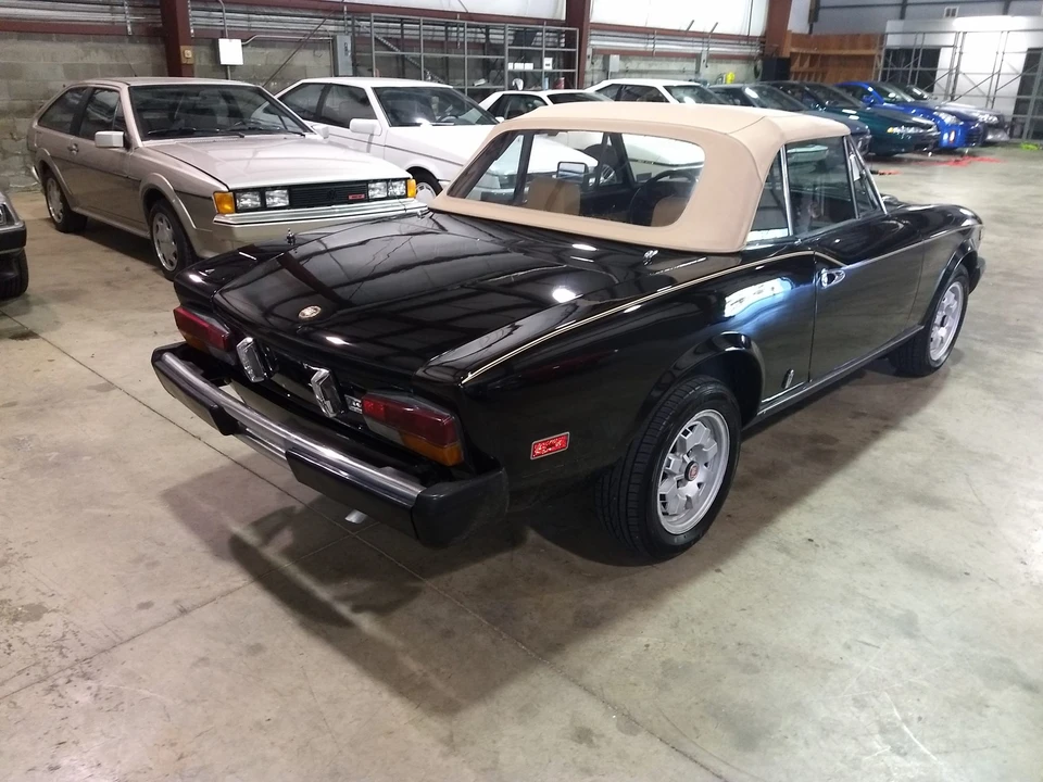 1982 Fiat 124 Sport Spider - Image 20 of 31