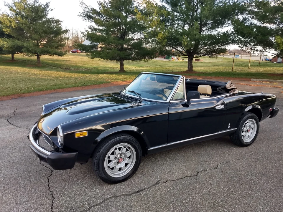 1982 Fiat 124 Sport Spider - Image 4 of 31