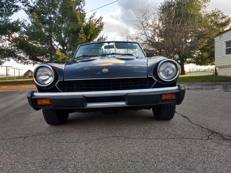 1982 Fiat 124 Sport Spider - Image 8 of 31