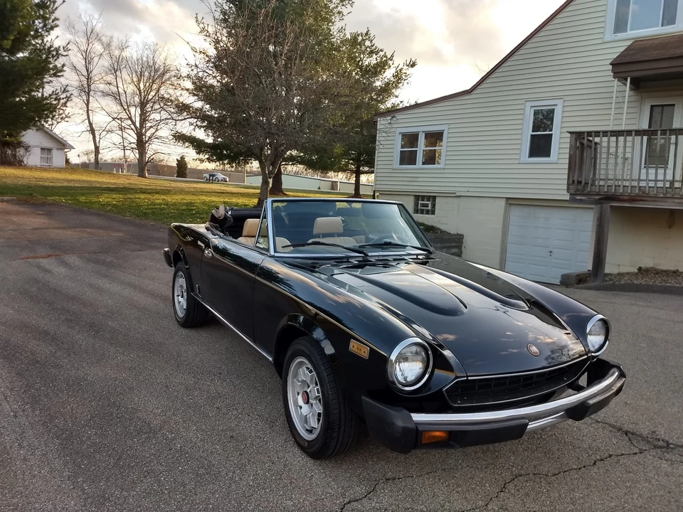 1982 Fiat 124 Sport Spider - Image 12 of 31