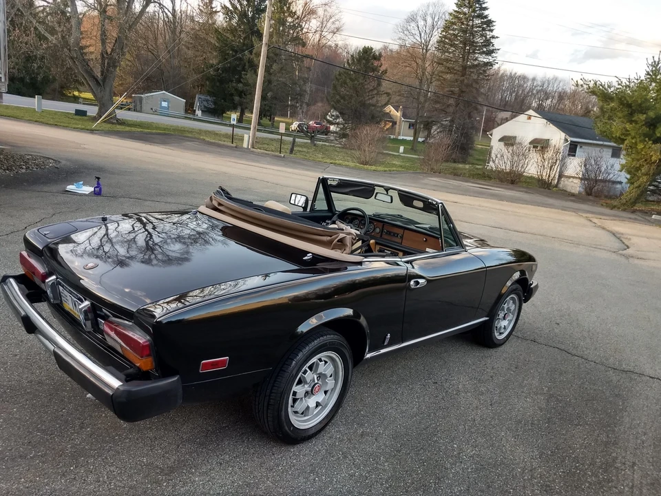 1982 Fiat 124 Sport Spider - Image 19 of 31