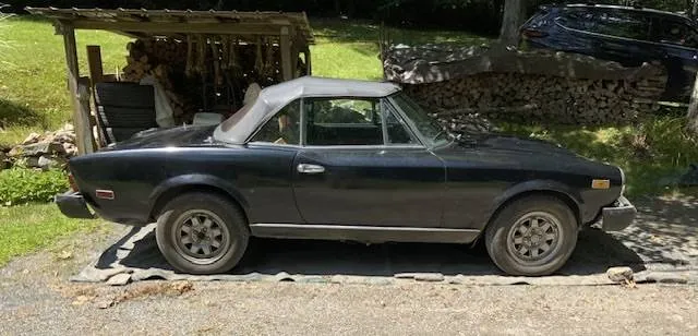 1982 Fiat 124 Spider