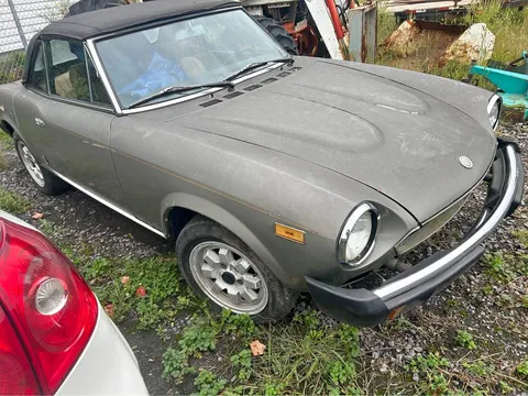 1982 Fiat 124 Spider